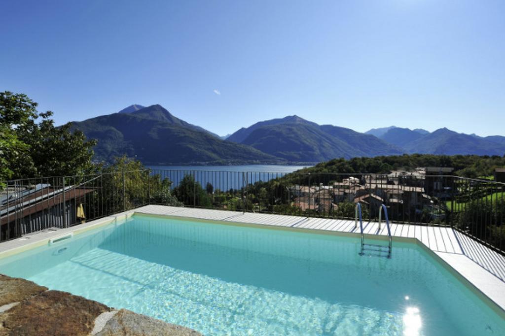 Belmonte Terrazzo Apartment Pianello Del Lario Bagian luar foto